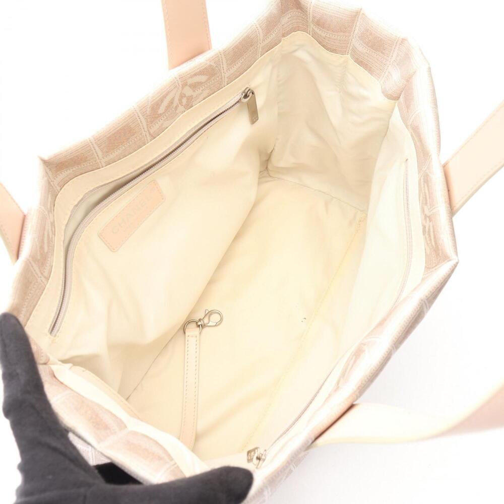 CHANEL Pink Leather Tote Bag - Picture 3 of 11